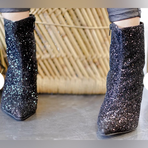 NIB - Old Cutter Sophia - Black Sparkle Pointed Toe Boots - Womens Size 10 - Picture 2 of 9